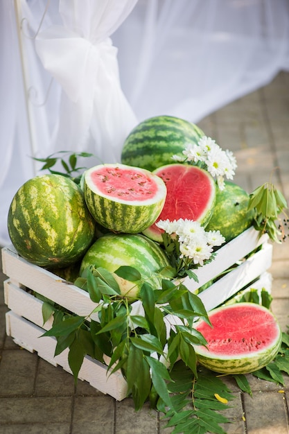 Bündel saftige reife rote Wassermelonen