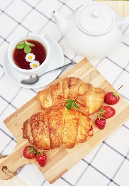 Buenos días desayuno y picnic de verano.