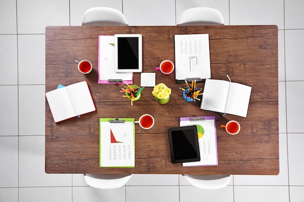 Foto bürotisch für besprechungen von oben