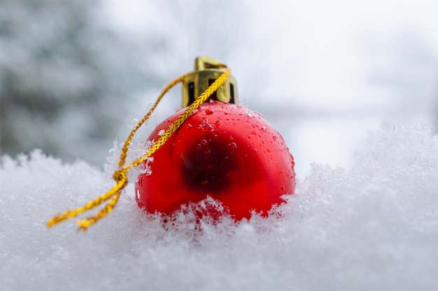 Bugiganga de Natal na neve bugiganga vermelha única