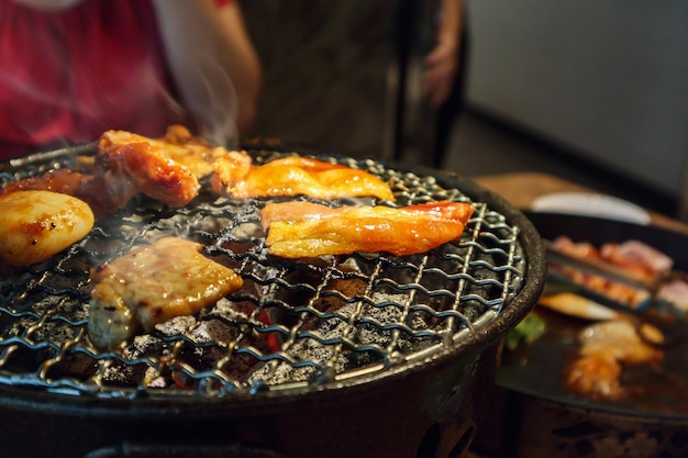 Bulgogi grelhado de churrasco coreano