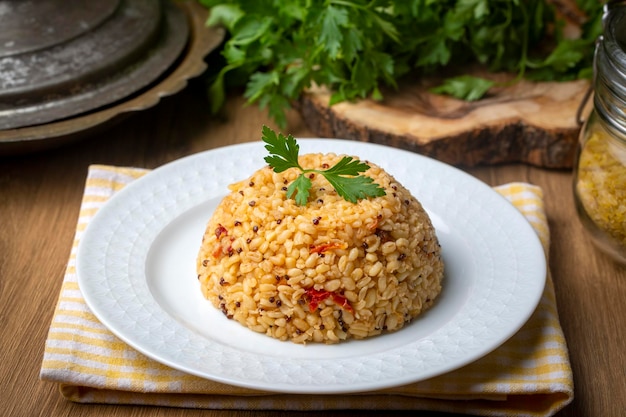 Bulgur pilaf com sementes de chia