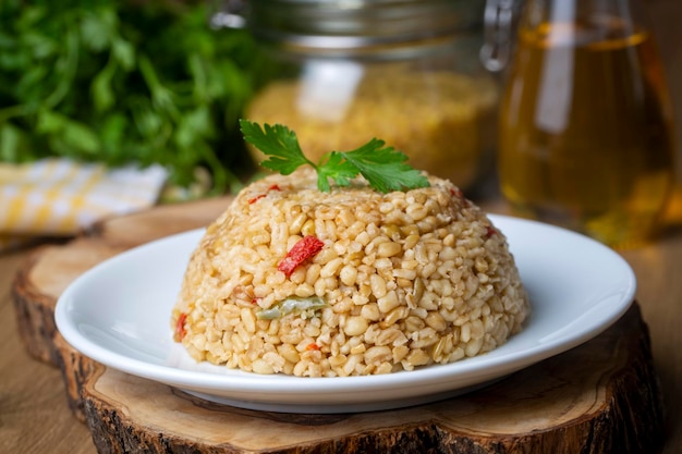 Bulgur pilaf con Firik (nombre turco; firikli bulgur pilavi)