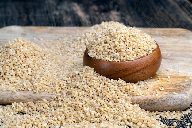 Bulgur-Porridge wird aus Weizenkorn hergestellt