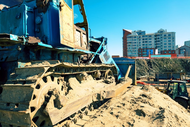 Bulldozer en un sitio de construcción