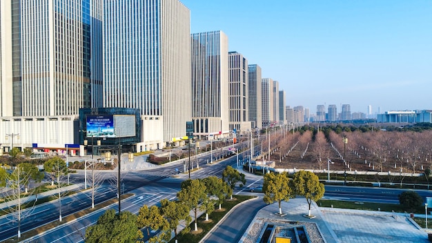 Bund de Shanghái con resplandor matutino hermosa ciudad moderna China