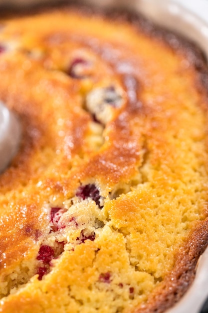 Bundt cake de limón y arándanos