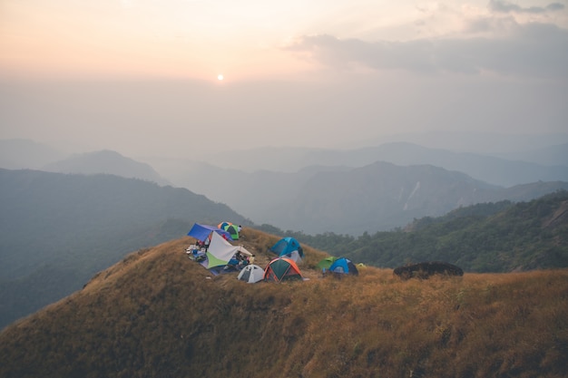 Bunt von Zelt auf Berg bei Mulayit Taung, Myanmar