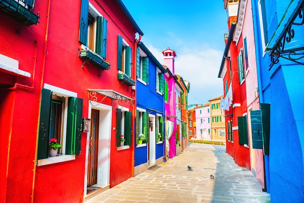 Bunte Architektur auf der Insel Burano, Venedig, Italien. Berühmtes Reiseziel