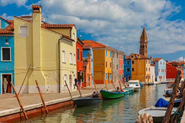 Bunte Häuser auf dem Burano Venedig Italien