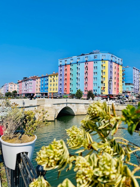 Bunte Häuser in der Stadt Silivri, Türkei