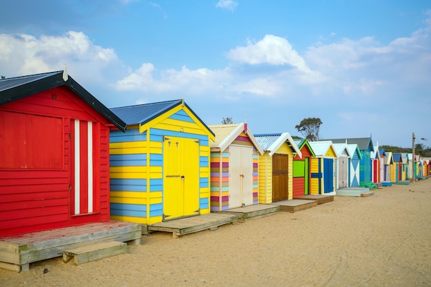 Buntes Strandhaus am Strand von Brighton in Melbourne, Australien