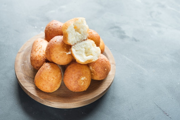 Buñuelos colombianos tradicionales