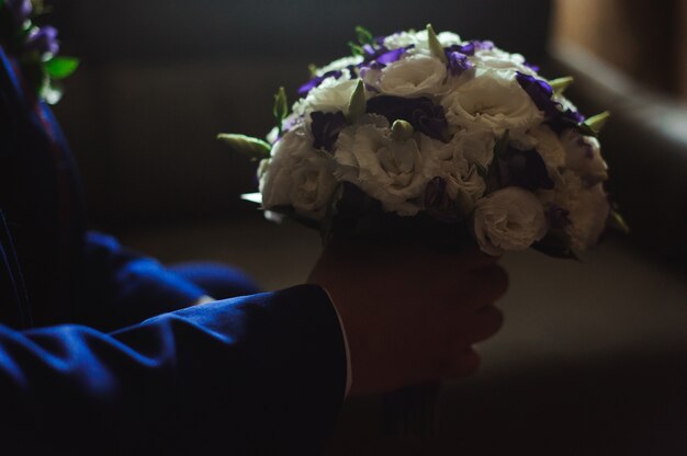 Buquê de casamento, buquê de lindas flores no dia do casamento