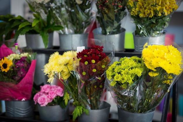 Buquê de flores em floricultura