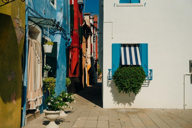 BURANO ITALIA nov 2021 La isla de Burano con hermosas casas multicolores