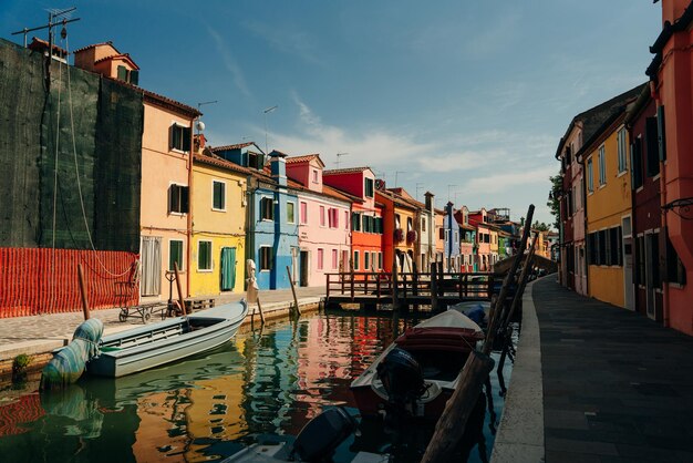 BURANO ITALIEN nov 2021 Insel Burano mit wunderschönen farbigen Häusern