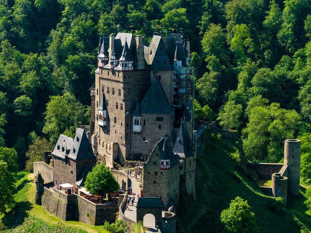 Foto burg eltz belos castelos da europa alemanha