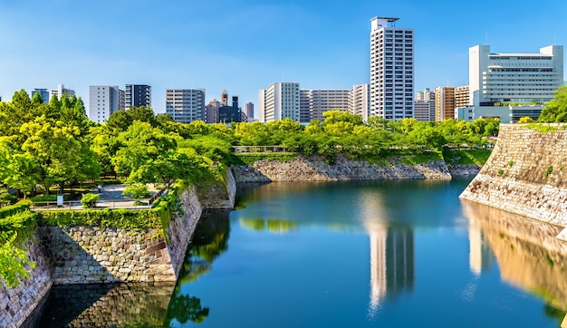 Burggraben von Osaka Castle in Osaka, Japan