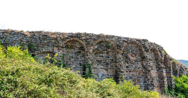 Burgmauern von Yoros