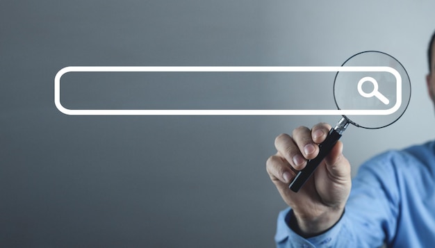 Buscando informações na internet Busca Internet Rede Tecnologia