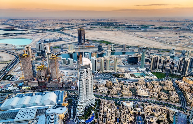 Business Bay district visto desde Burj Dubai