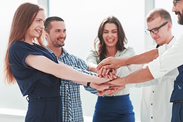 Business-Team zeigt ihre Einheit