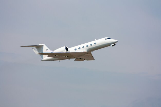 Businessjet in der Luft