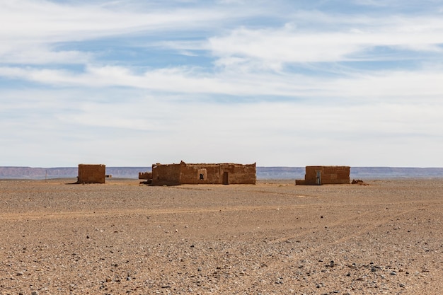 Cabañas bereberes en el desierto del sahara marruecos