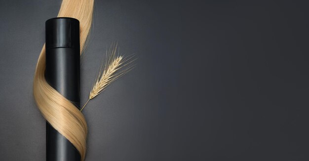 Cabello largo rubio con laca para el cabello y ramitas de trigo maduro Cabello saludable Accesorios para corte de cabello con espacio de copia Puntos divididos Tratamiento de reparación Concepto de spa para el cuidado del cabello