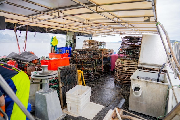 Cabina de barco de pesca en una pesca de langosta