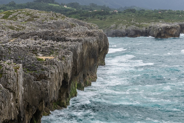 Cabo del Mar en el norte de España, Asturias