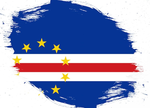 Cabo Verde-Flagge auf beunruhigtem Grunge-Bürstenhintergrund