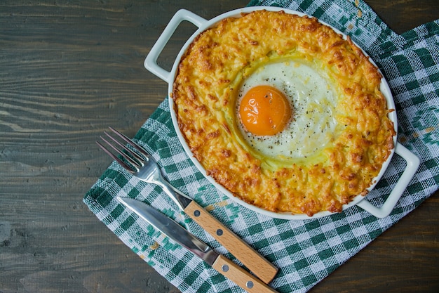 Caçarola de batata com bolonhesa.