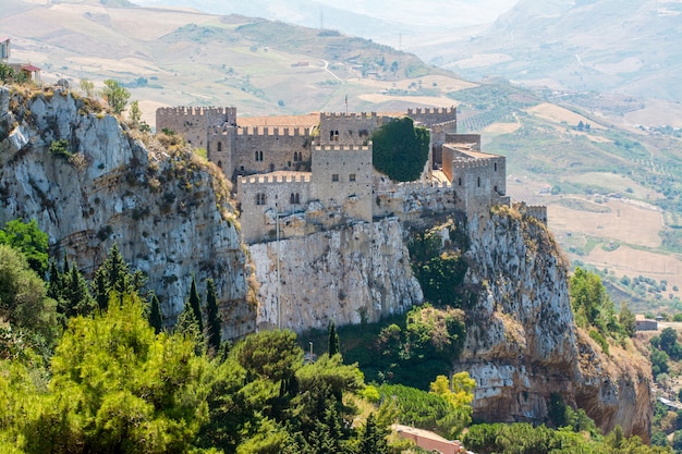 Caccamo castelo medieval, perto de palermo, na sicília