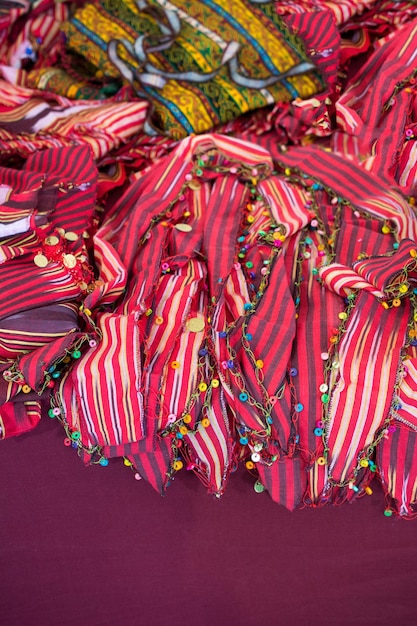 Foto cachecol de mulher tradicional turksih com alguns bordados