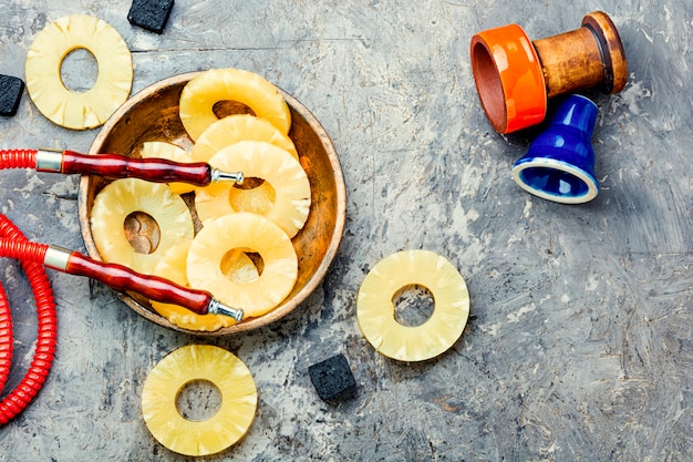 Cachimbo de água com sabor de abacaxi.