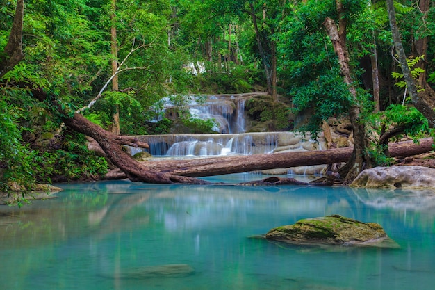 Cachoeira Erawan