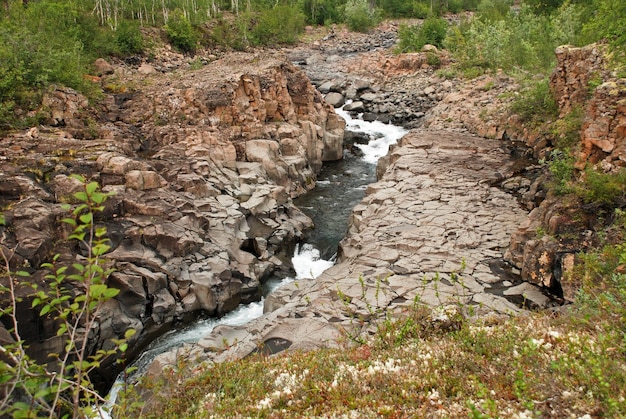 Cachoeira nas rochas