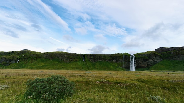 Cachoeira seljalandfoss no rio seljalandsa