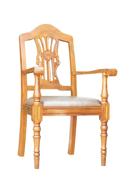 Foto cadeira de madeira contra fundo branco