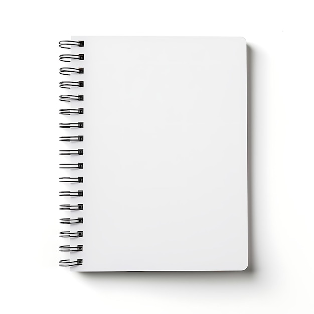 Caderno em branco sobre fundo branco