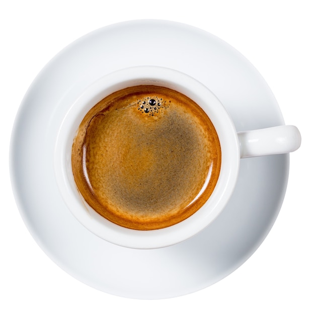 Café americano isolado em uma superfície branca.