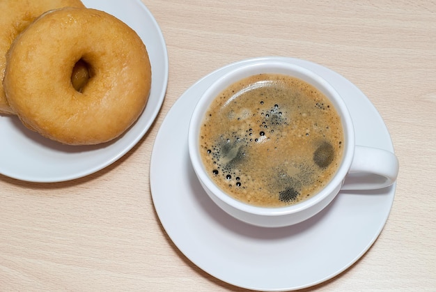 Café com rosquinha