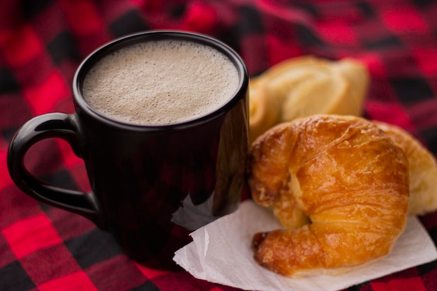 Café da manhã com leite, café da manhã, luz do dia, xícara de café, bom dia,