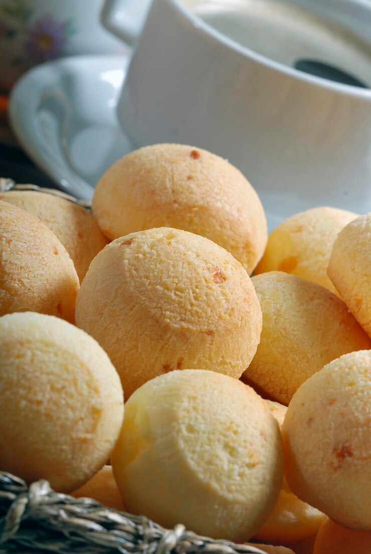Foto café da manhã com pão de queijo