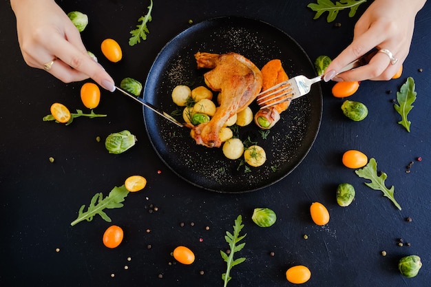 Café da manhã degustação de coxinha de frango pronta