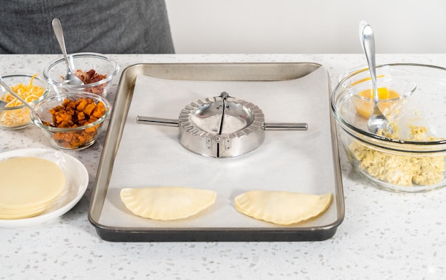 Café da manhã Empanadas com ovos e batata-doce