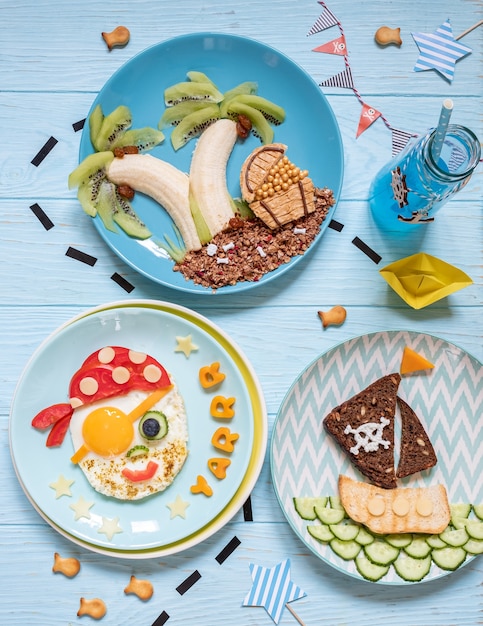 Café da manhã pirata fofo engraçado para as crianças meninos