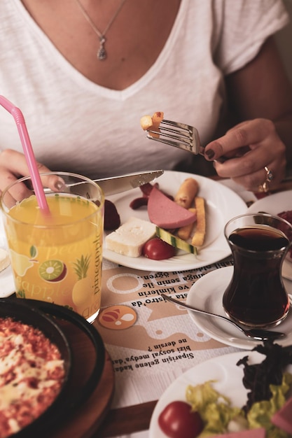 Café da manhã turco rico e delicioso